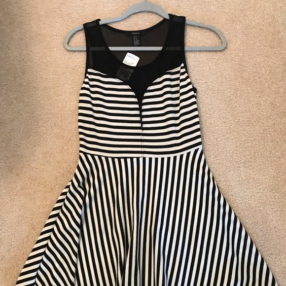 Forever 21 Dresses & Skirts - Black and white striped dress